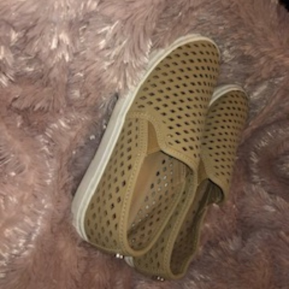 Steve Madden - Picture 2 of 2